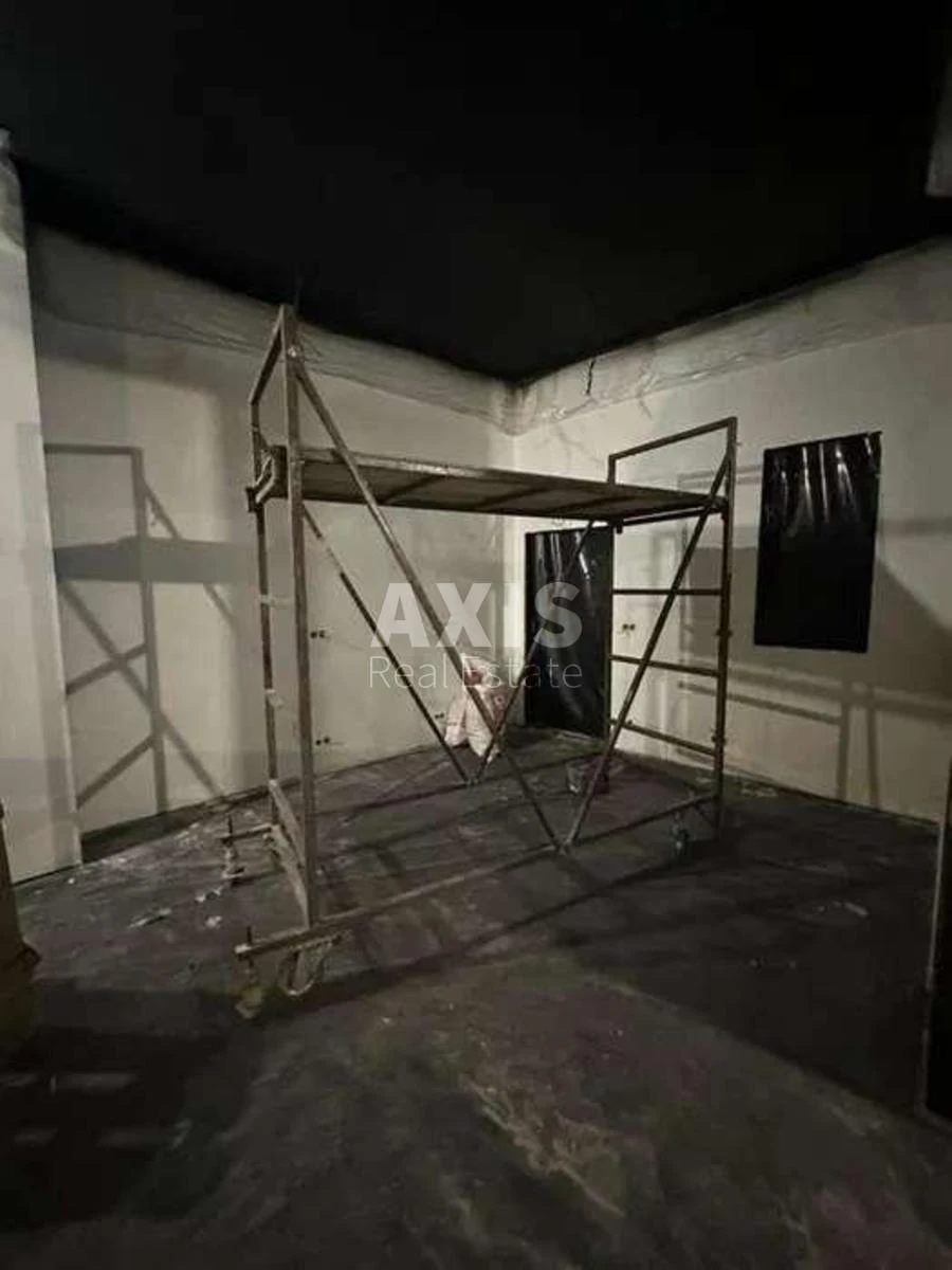 Service object vul. Sofii'vs'ka 12, 310m2299857