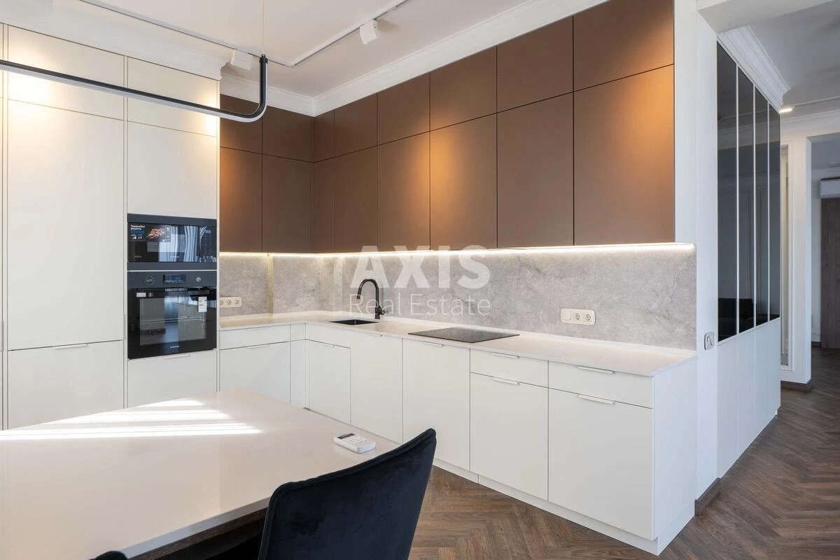 4k apartment vul. Strutyns'kogo Sergija 258128