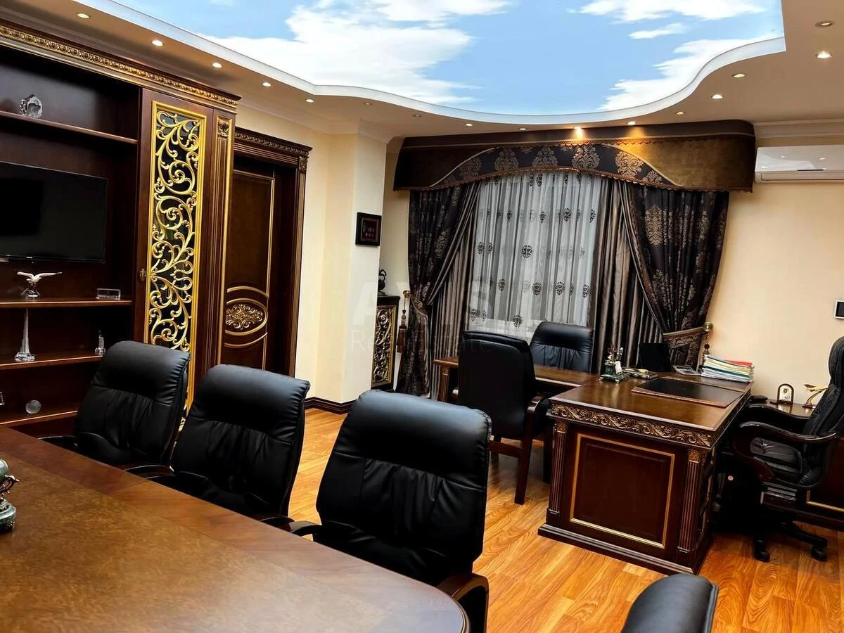 Офис ул. Евгения Коновальца 36В, 80м26845710