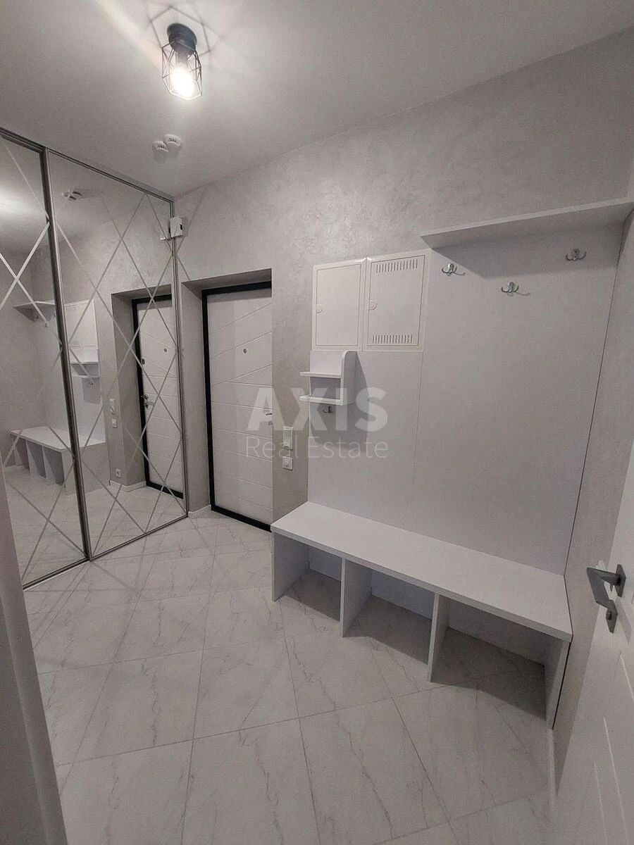 1k apartment vul. Revuc'kogo 40В641532
