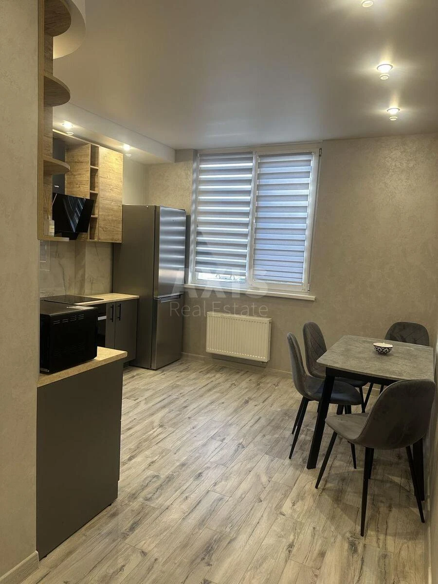 1k apartment vul. Novoukrai'ns'ka 24696940