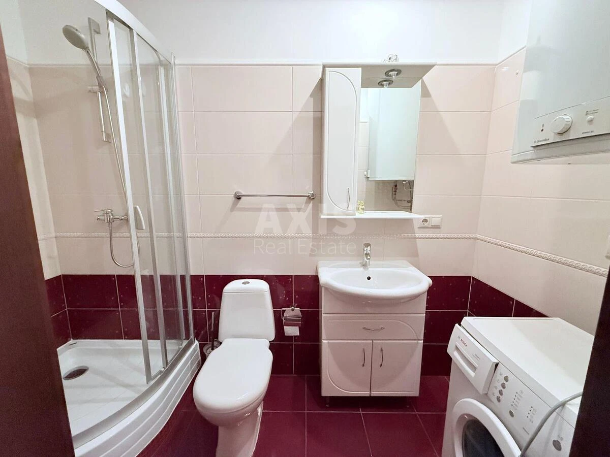 3к квартира ул. Голосеевская 13580306