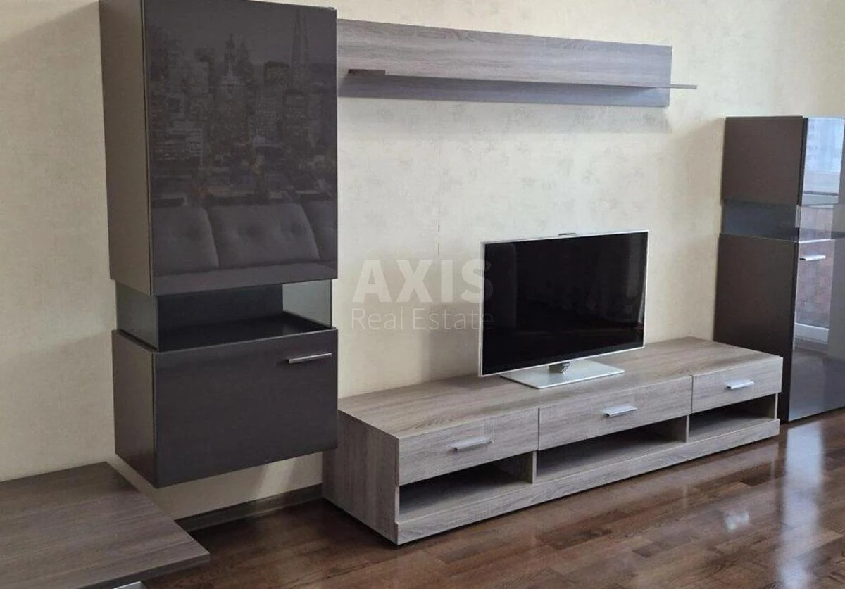 2k apartment vul. Revuc'kogo 9714344