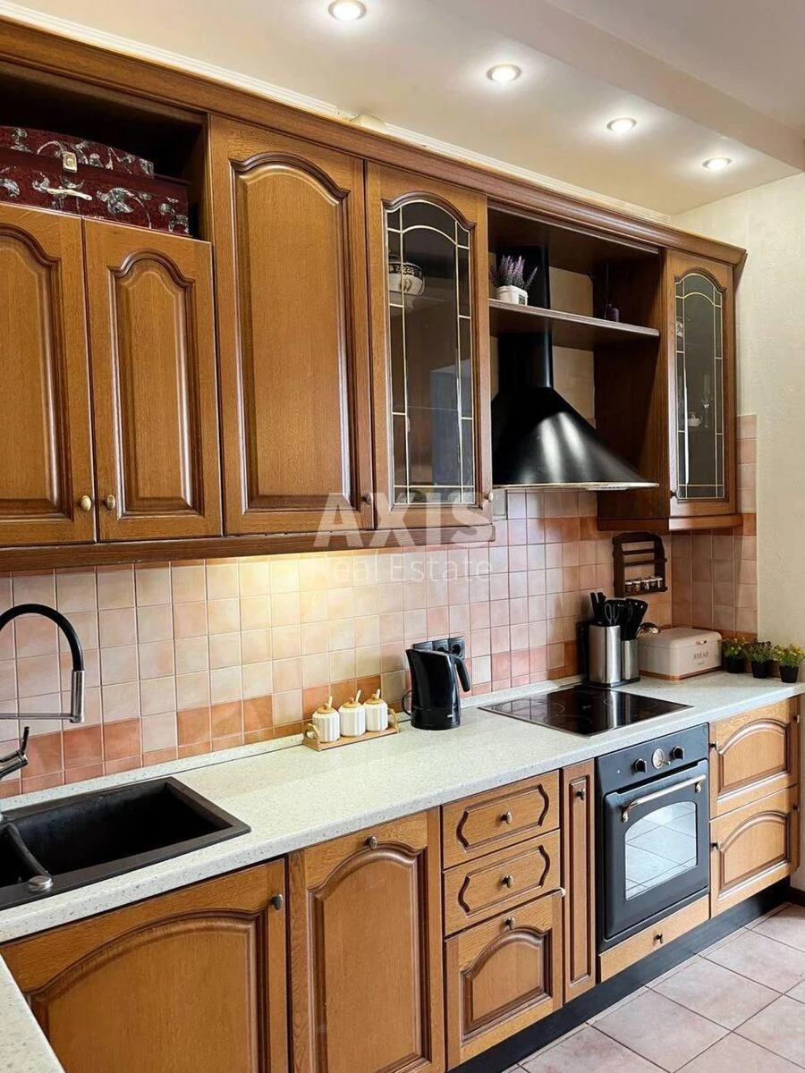 4k apartment pr-t Volodimira Іvasyuka Ten A677860