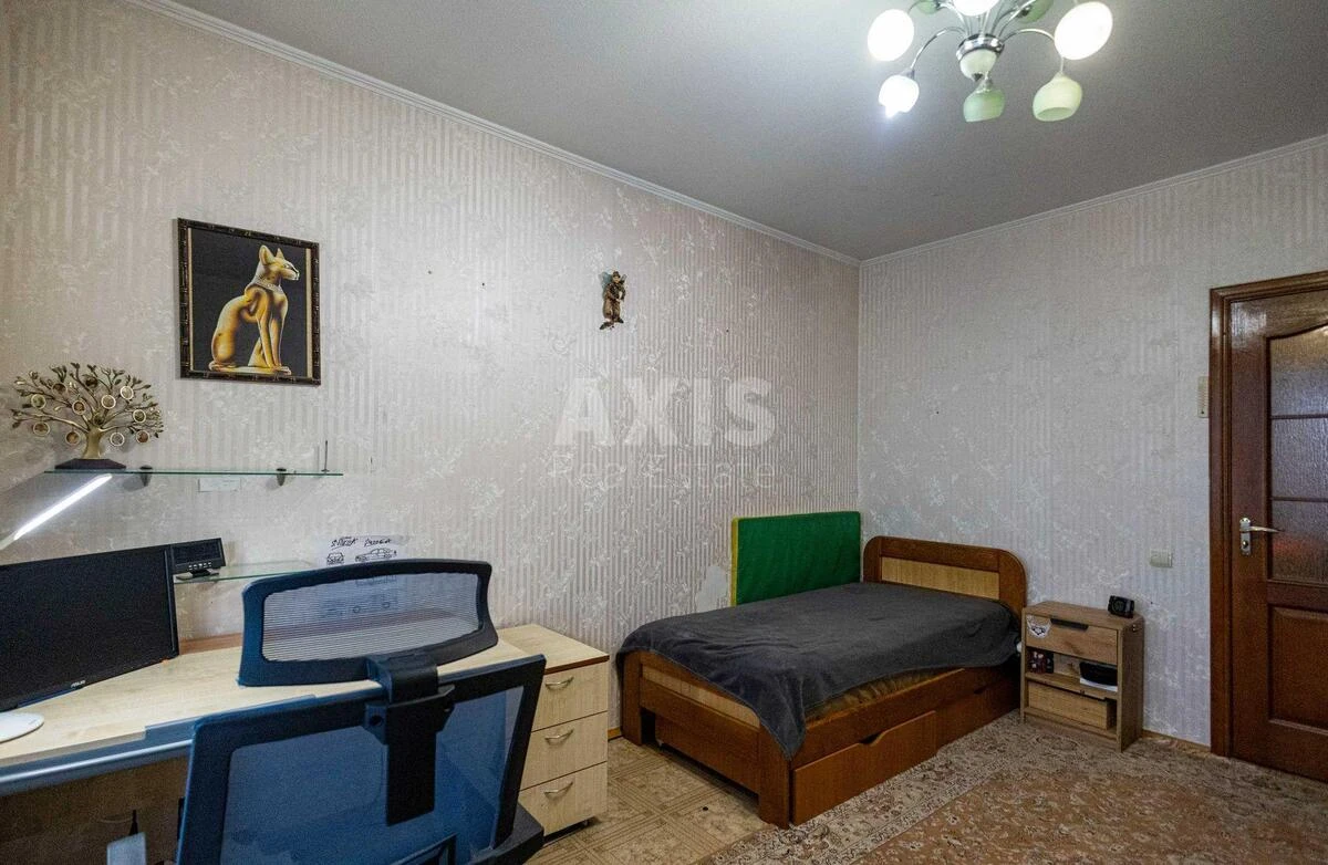 3к квартира ул. Зои Гайдай 10700858