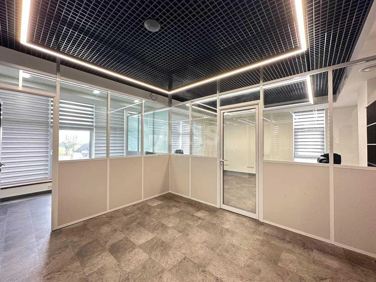 Office vul. Verhn'ogirs'ka 7, 1000m26697816