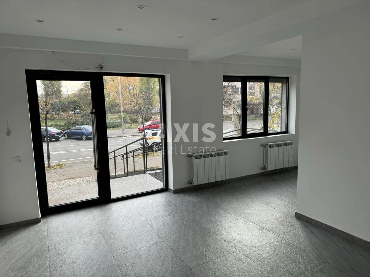 Trade object vul. Uinstona Cherchillya 25, 45m2613854