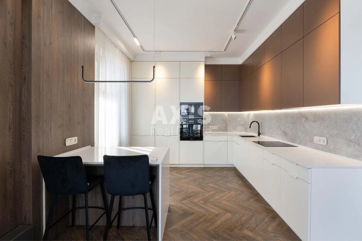 4k apartment vul. Strutyns'kogo Sergija 2581280