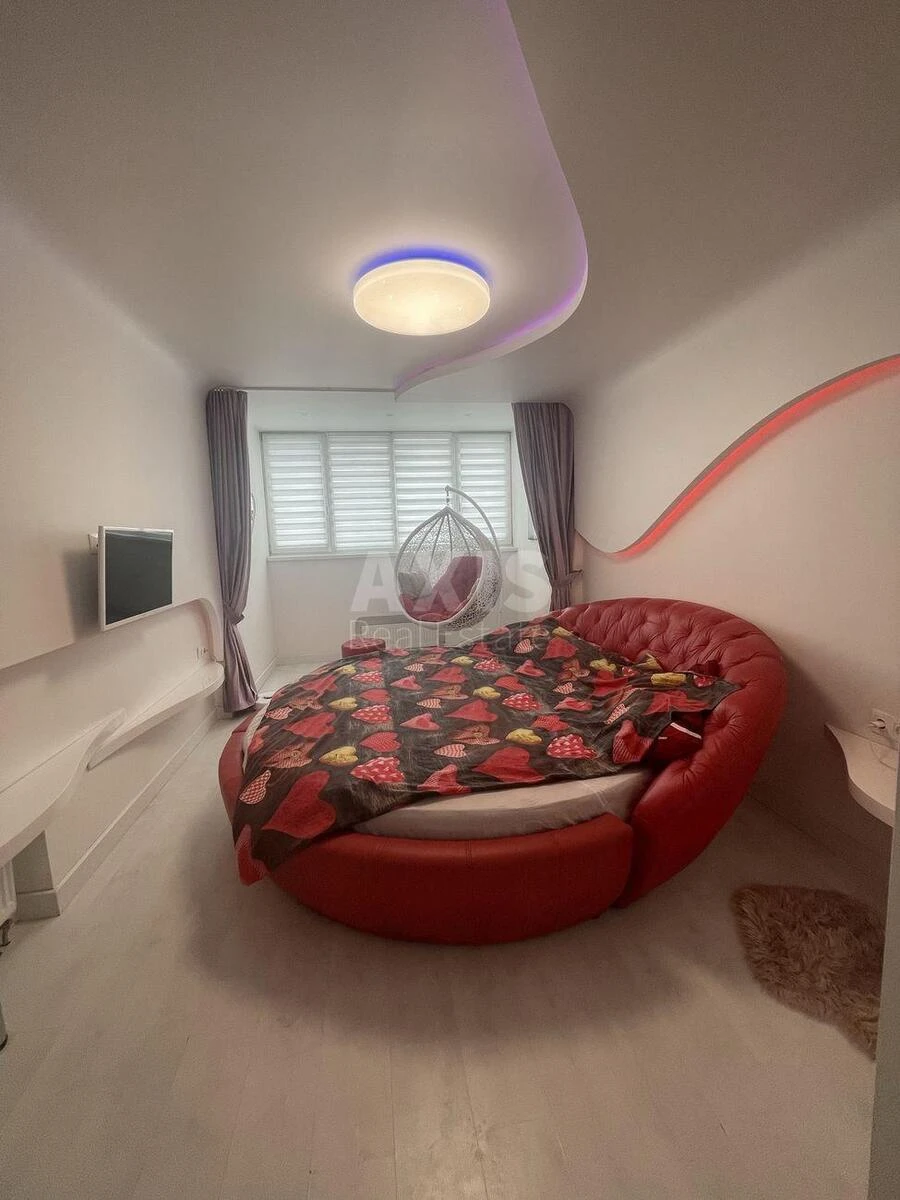 2k apartment pr-t Berestejskij 5В6936711