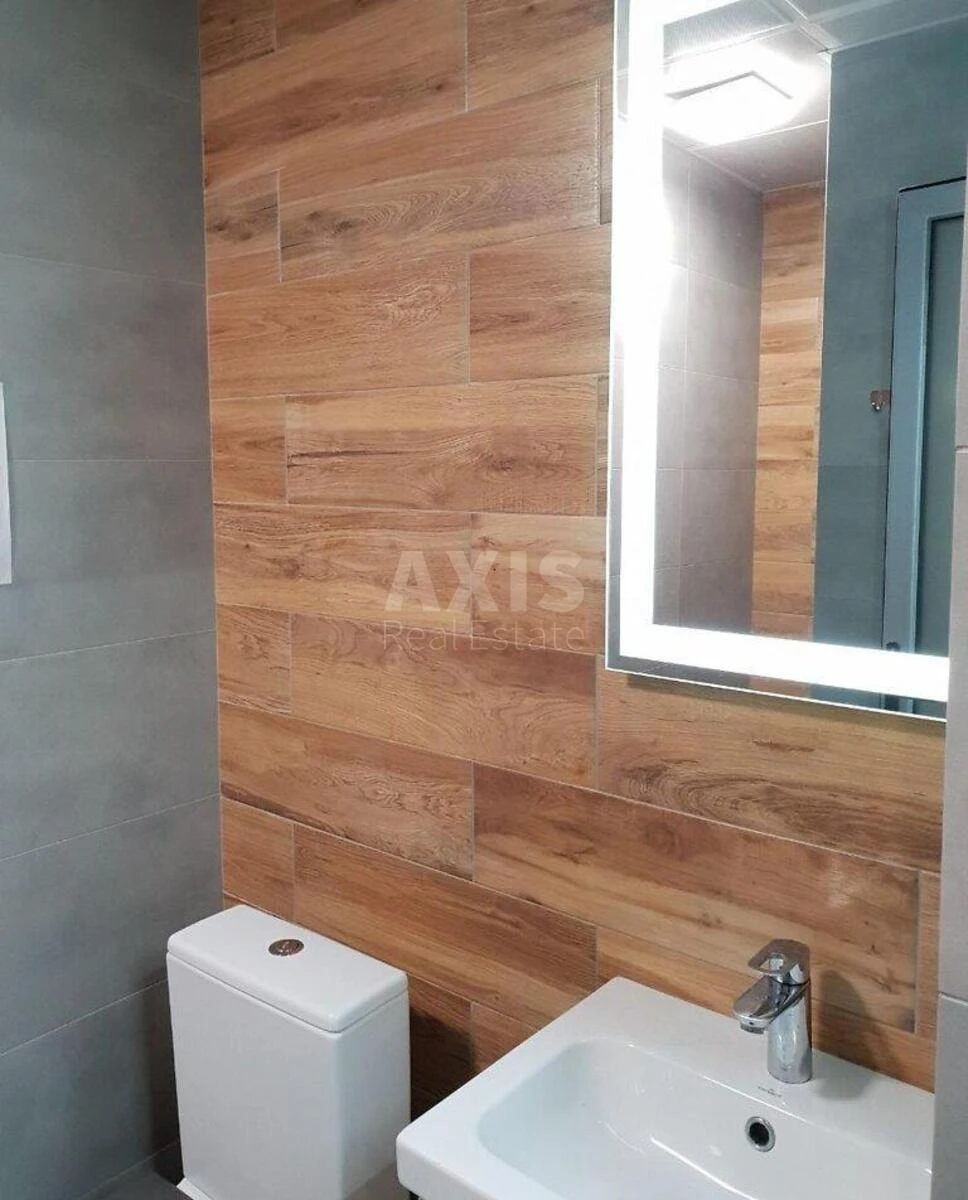 Объект торговли пл. Оболонская 7, корп. 1, 70м2651839