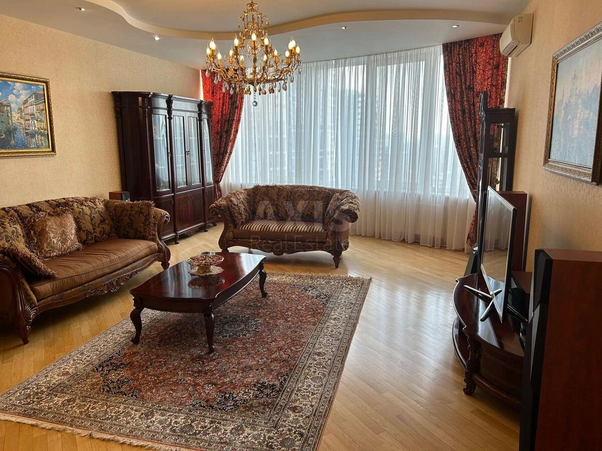 3k apartment vul. Moldavs'ka 2696412
