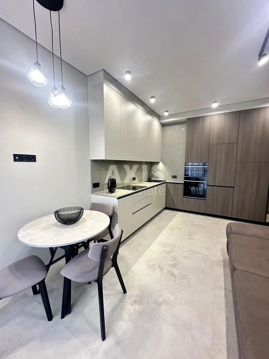 2k apartment Fortechnyy tupyk Seven volts6553612