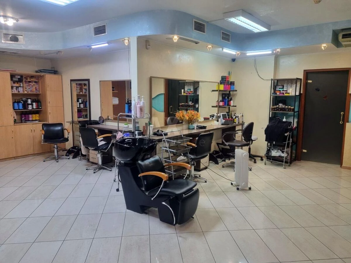 Trade object vul. Ahmatovoi' Anny 13, 156m2669276