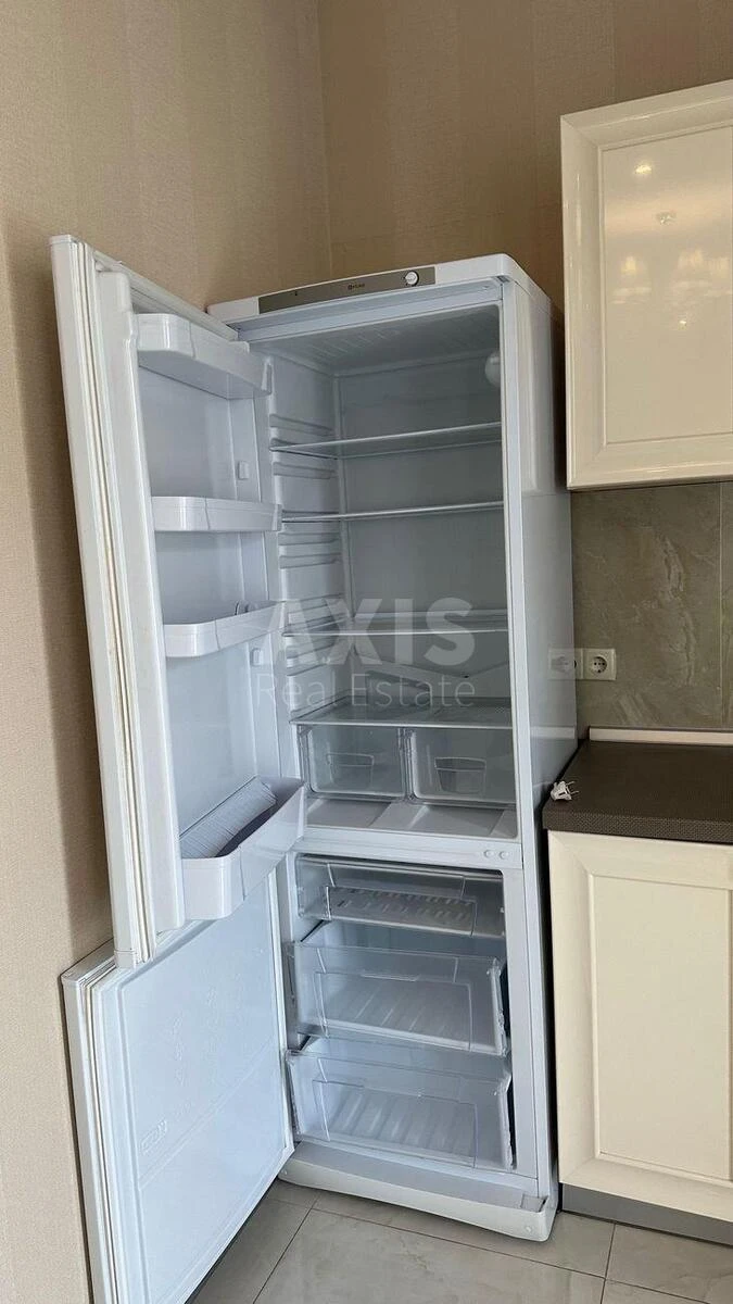 1k apartment vul. Strutyns'kogo Sergija 21/23715392