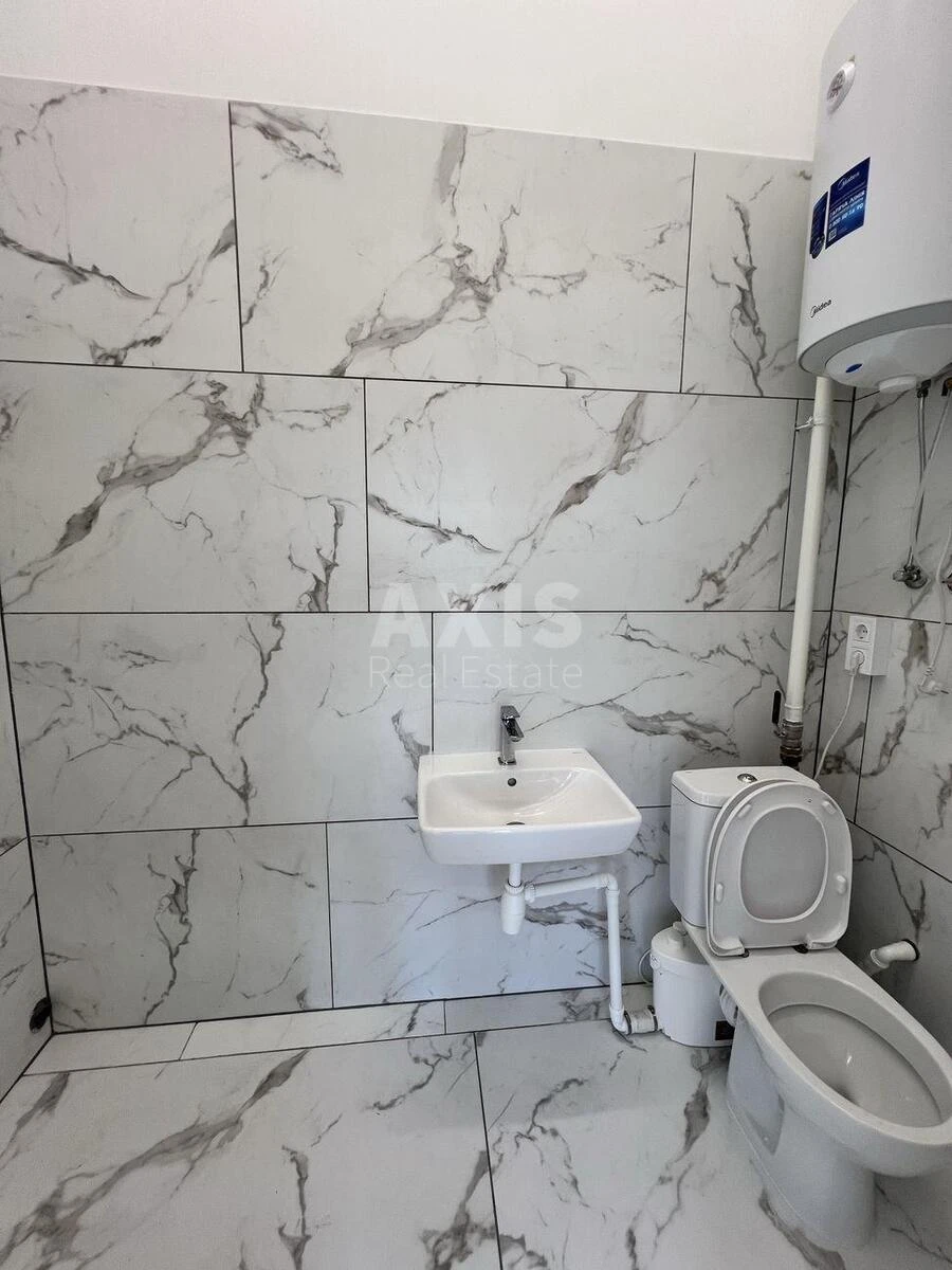 Office vul. Myhajla Maksymovycha 24, 40m2635815