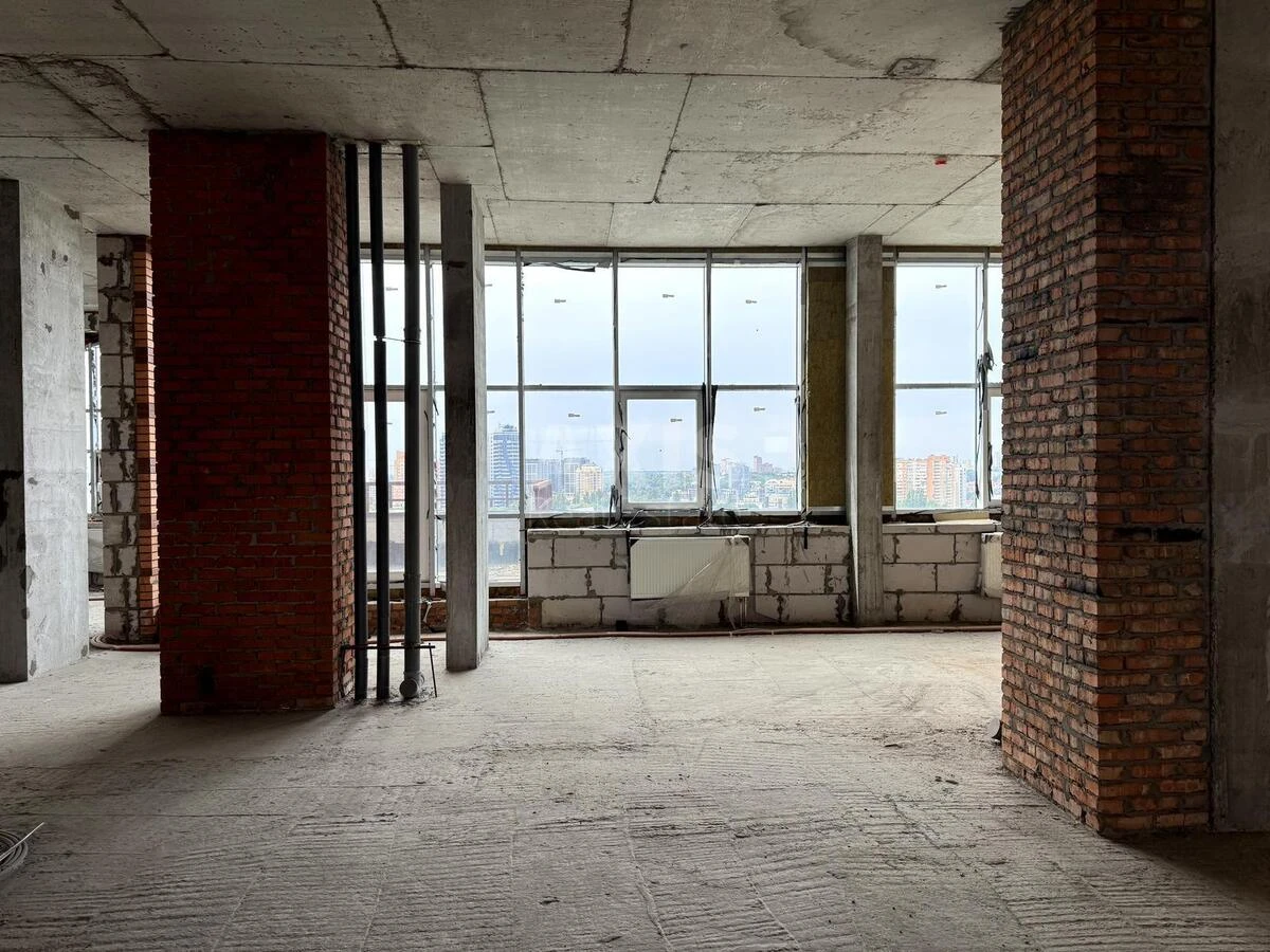 6к квартира бул. Леси Украинки 7Б701510