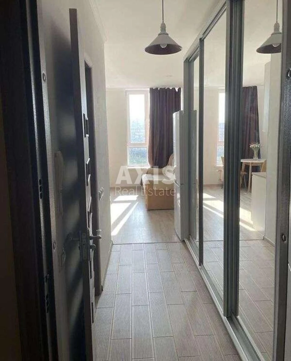 1k apartment pr-t Sobornosti 17292976