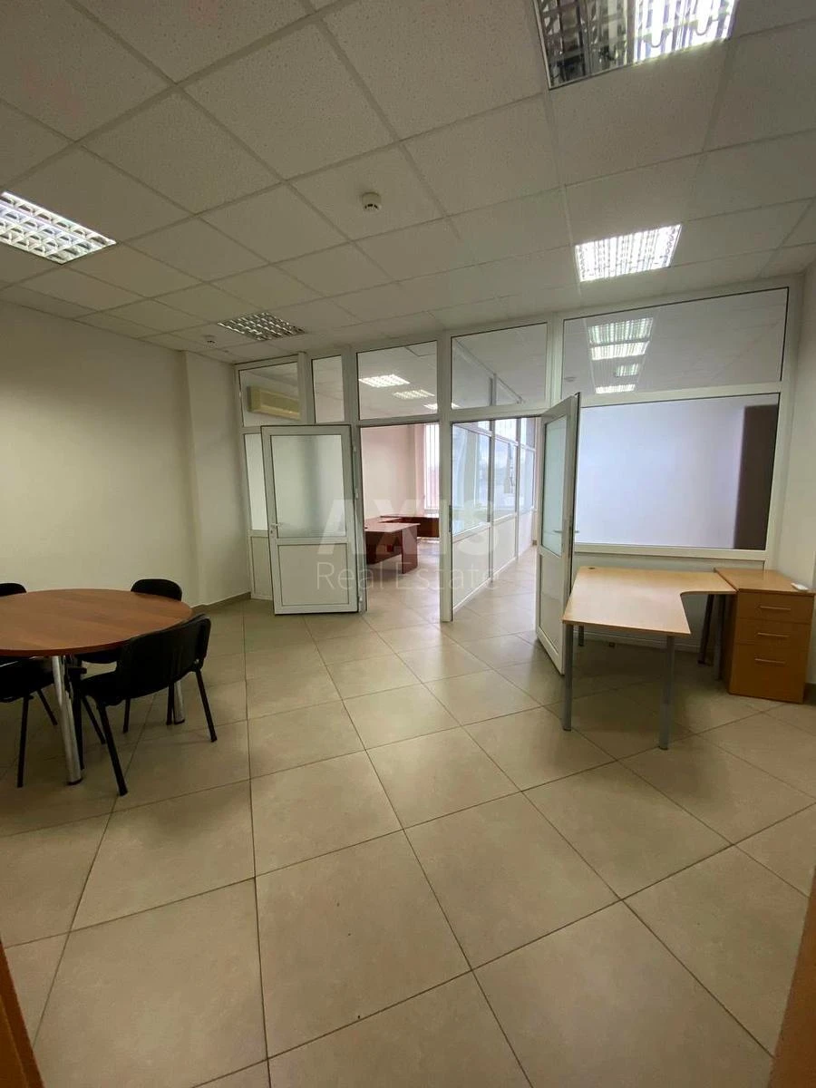 Офис ул. Липковского Василия Митрополита 45, 172м2657390