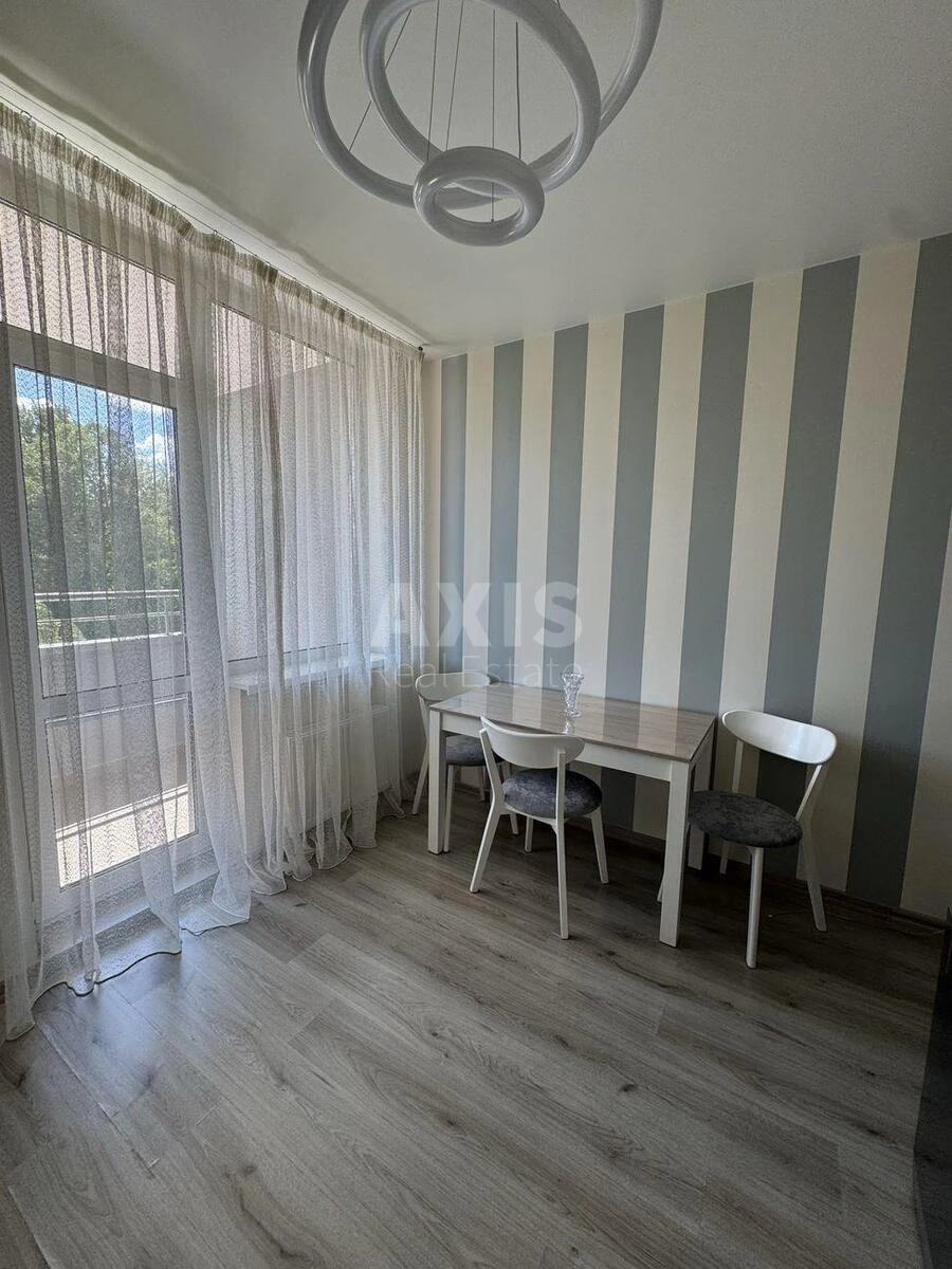 1к квартира ул. Вышгородская 45/13693561