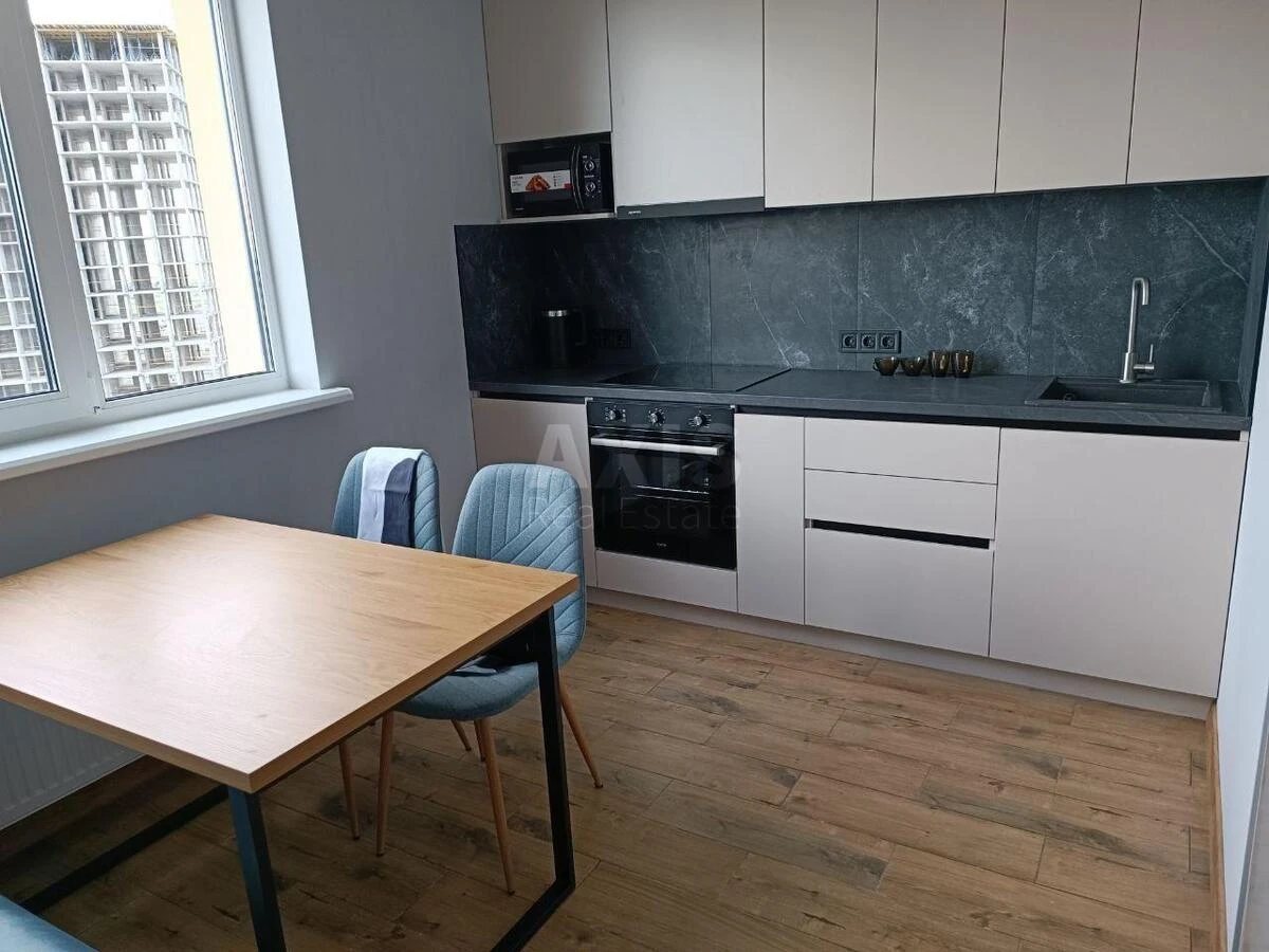 1k apartment vul. Myhajla Maksymovycha 32А645100