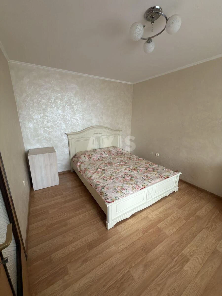 3k apartment vul. Puljuja Ivana 1708584