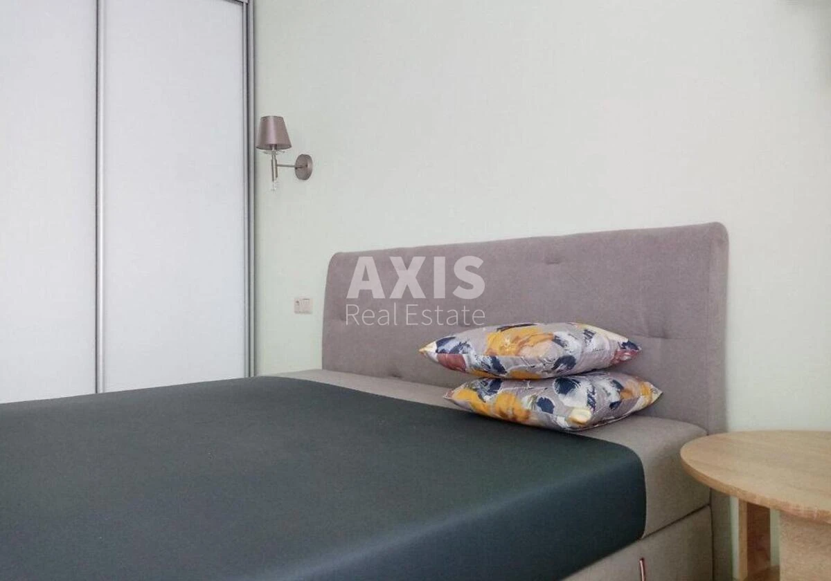 2k apartment vul. Mykil's'ko-Slobids'ka 1703049