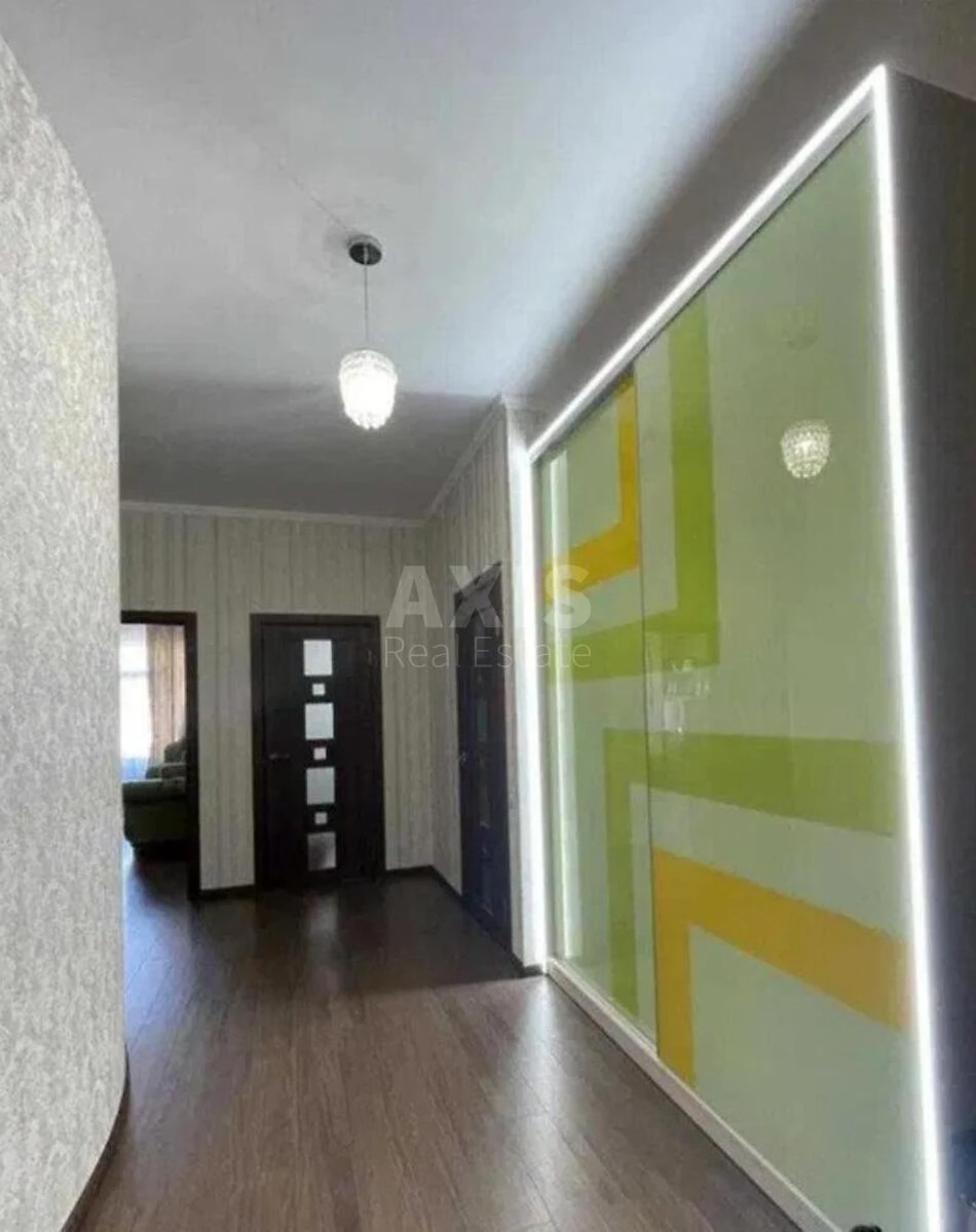 3k apartment vul. Jevgena Konoval'cja 36Е667775