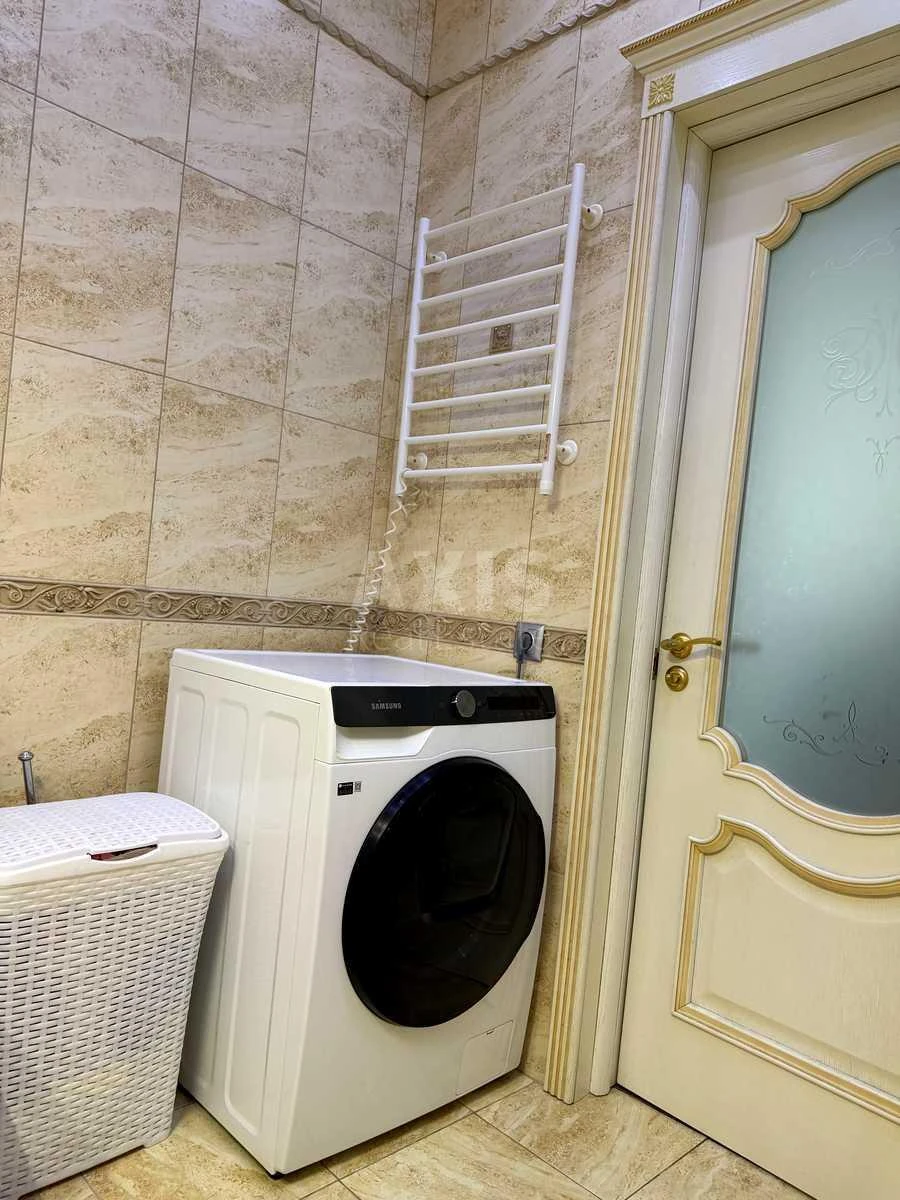 1k apartment vul. Parkovo-Syrec'ka 4В7136913