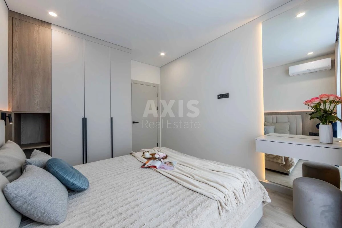 1k apartment vul. Brativ Shemetiv 10/8665123