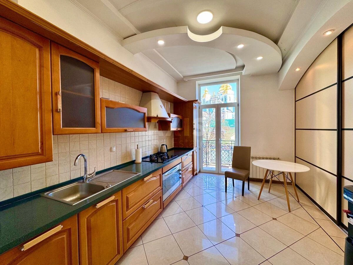 6k apartment vul. Tr'ohsvjatytel's'ka 13577058