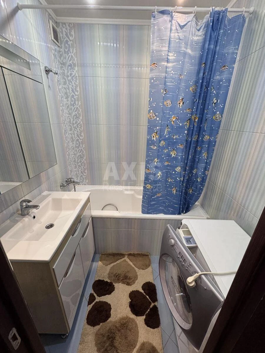 1k apartment vul. Bakyns'ka 37Г636038