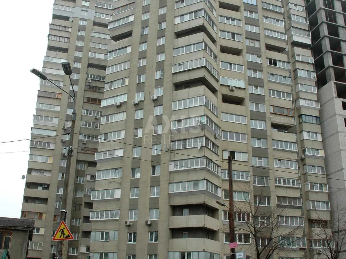2k apartment pl. Svjatoshyns'ka 17054021