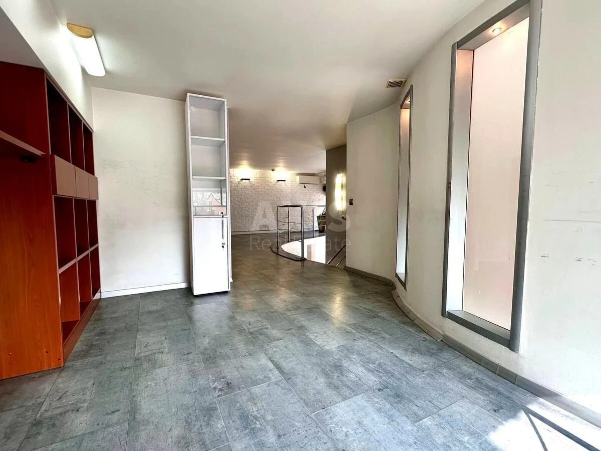 Office vul. Instytuts'ka 27/6, 70m26774210