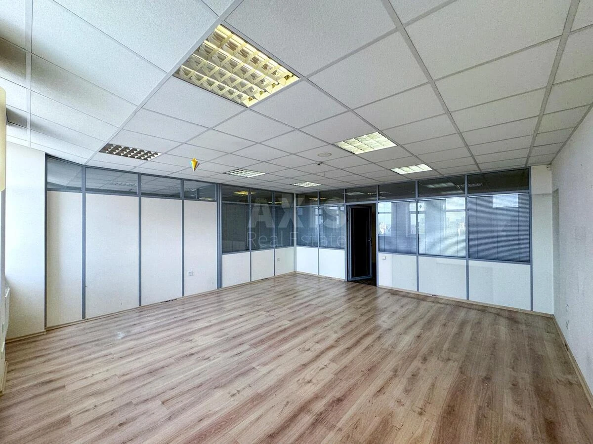 Office vul. Geroi'v Kosmosu 4, 406m26780117