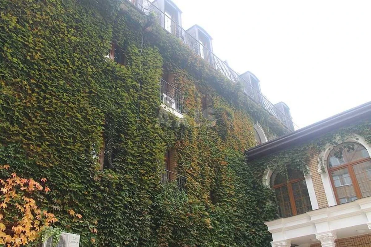 Trade object vul. Zhyljans'ka 72А, 1500m2667523