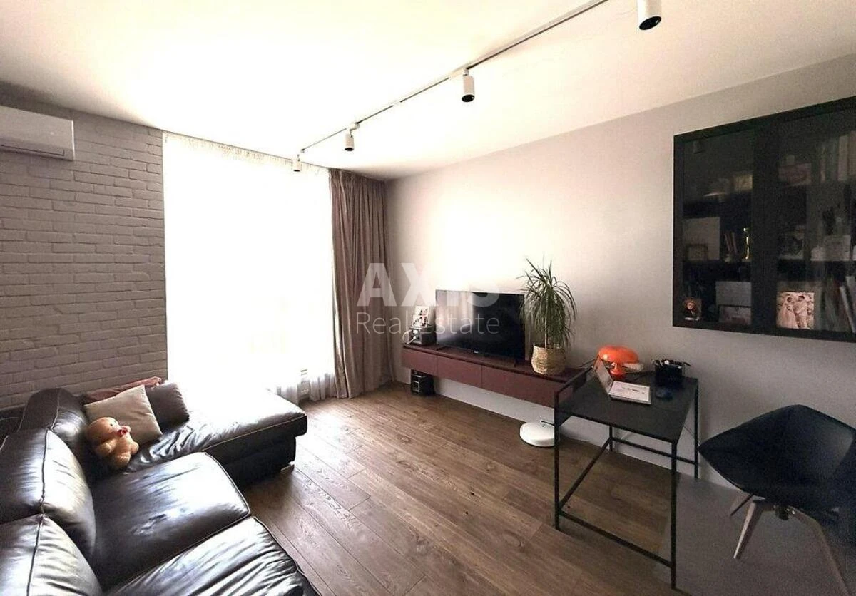 2k apartment vul. Metrologichna fifty-six B695581