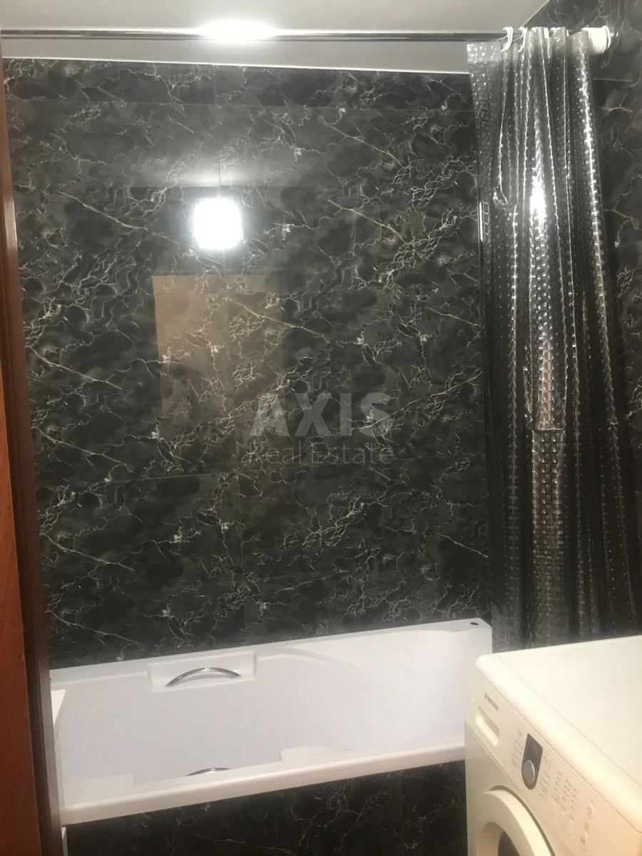 3к квартира ул. Братства Тарасовцев 12/376195718