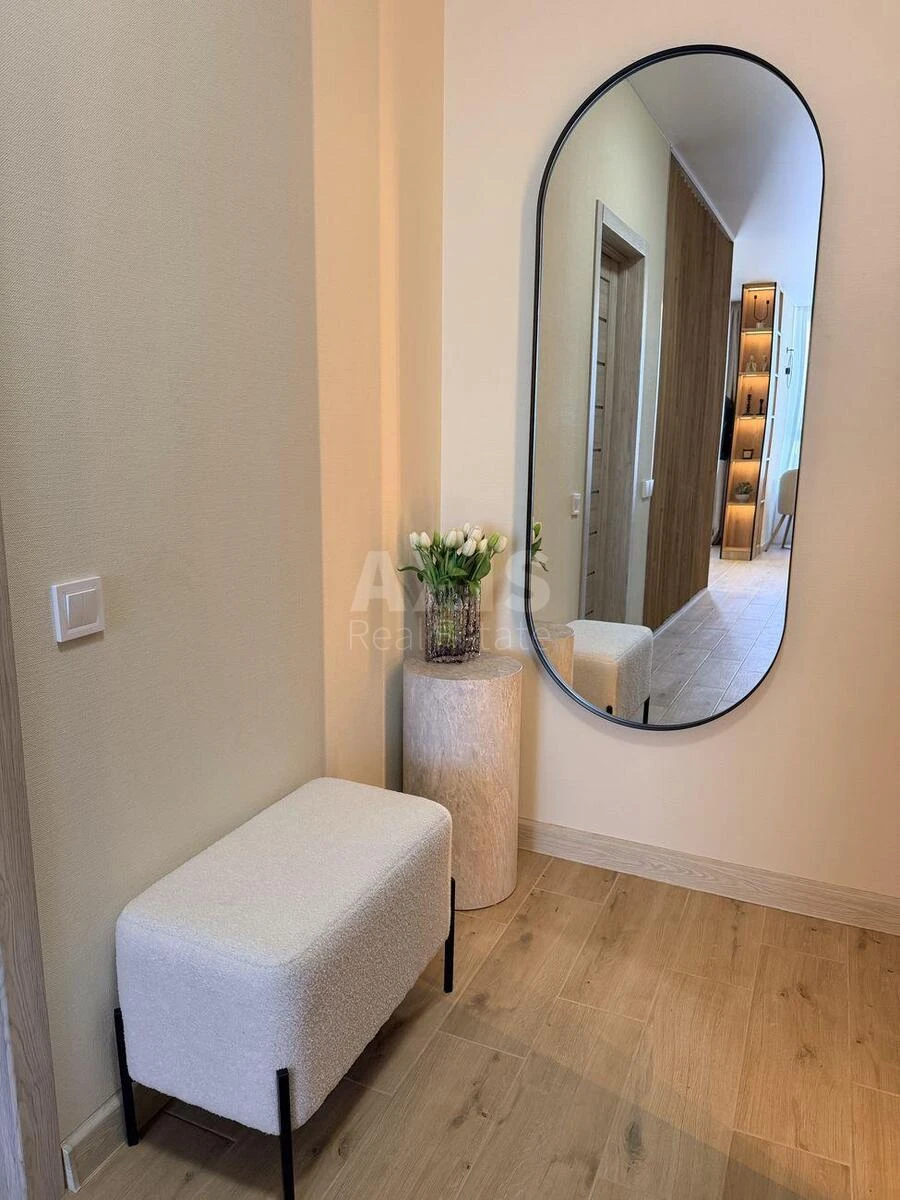 1k apartment pr-t Glushkova Akademika 42701109