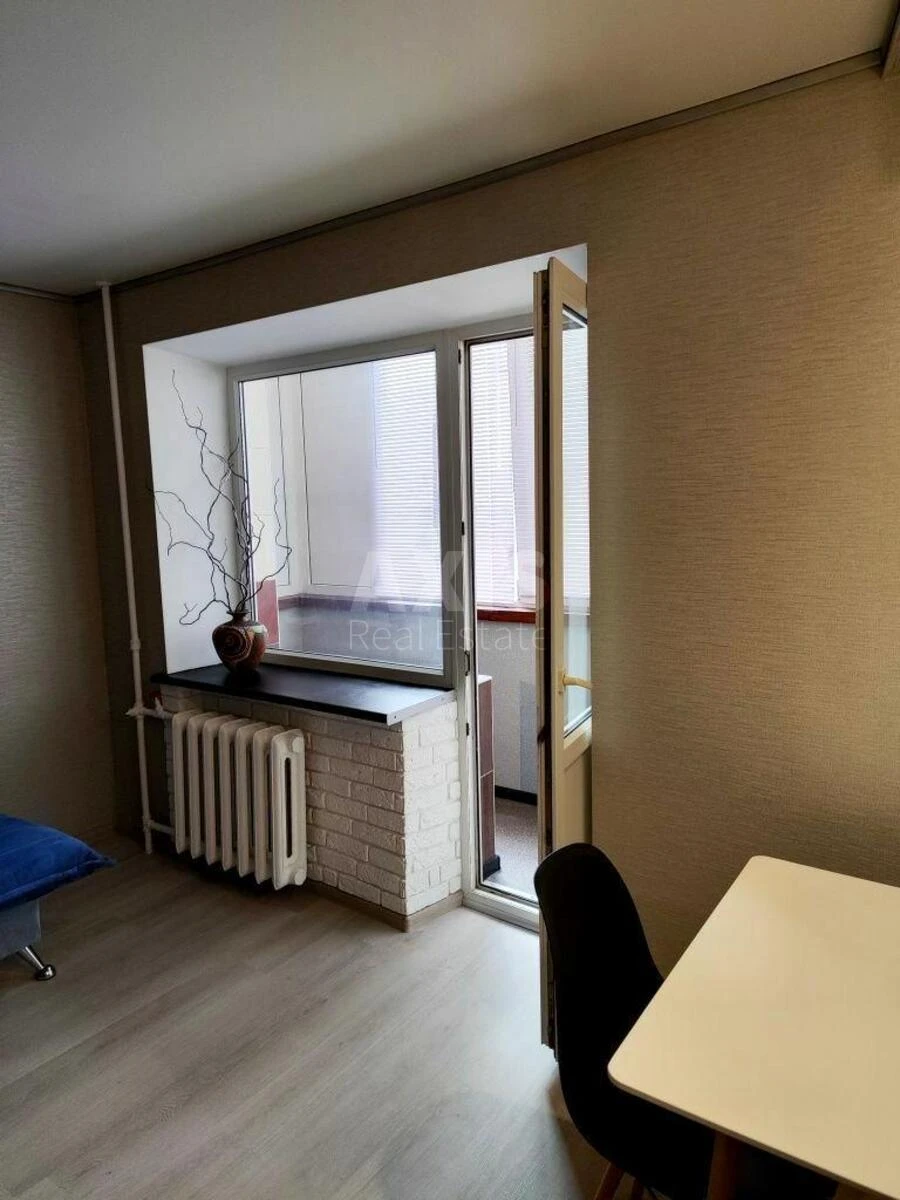 1k apartment vul. Degtjarivs'ka 28632861