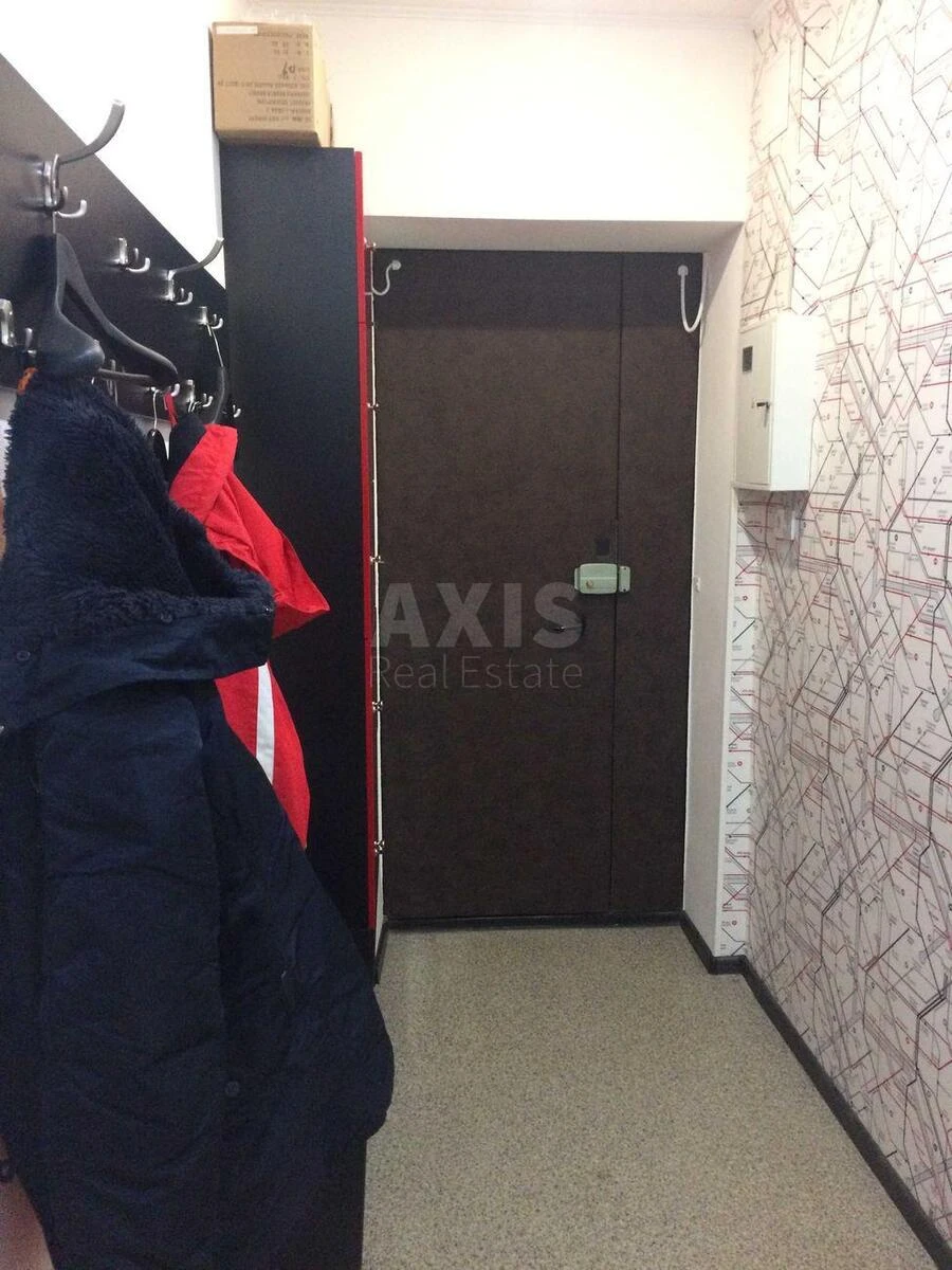 Trade object vul. Obolons'ka 21, 85m26707316