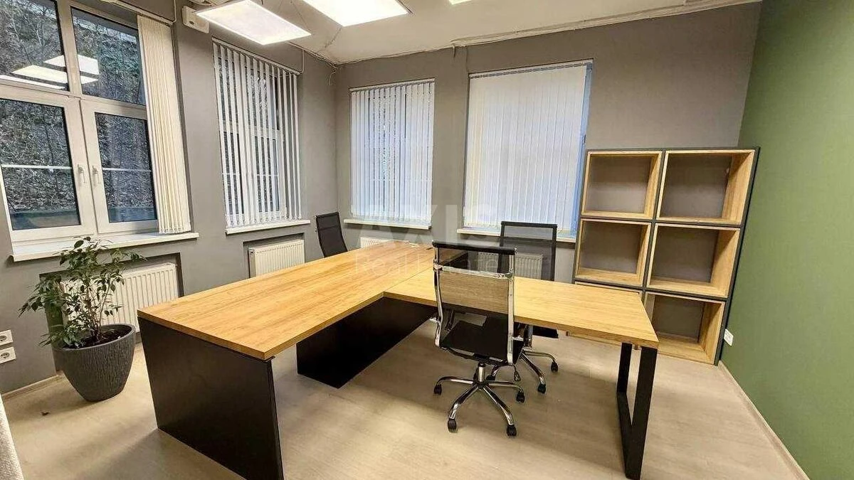 Office vul. Vozdvyzhens'ka 45, 150m2673102
