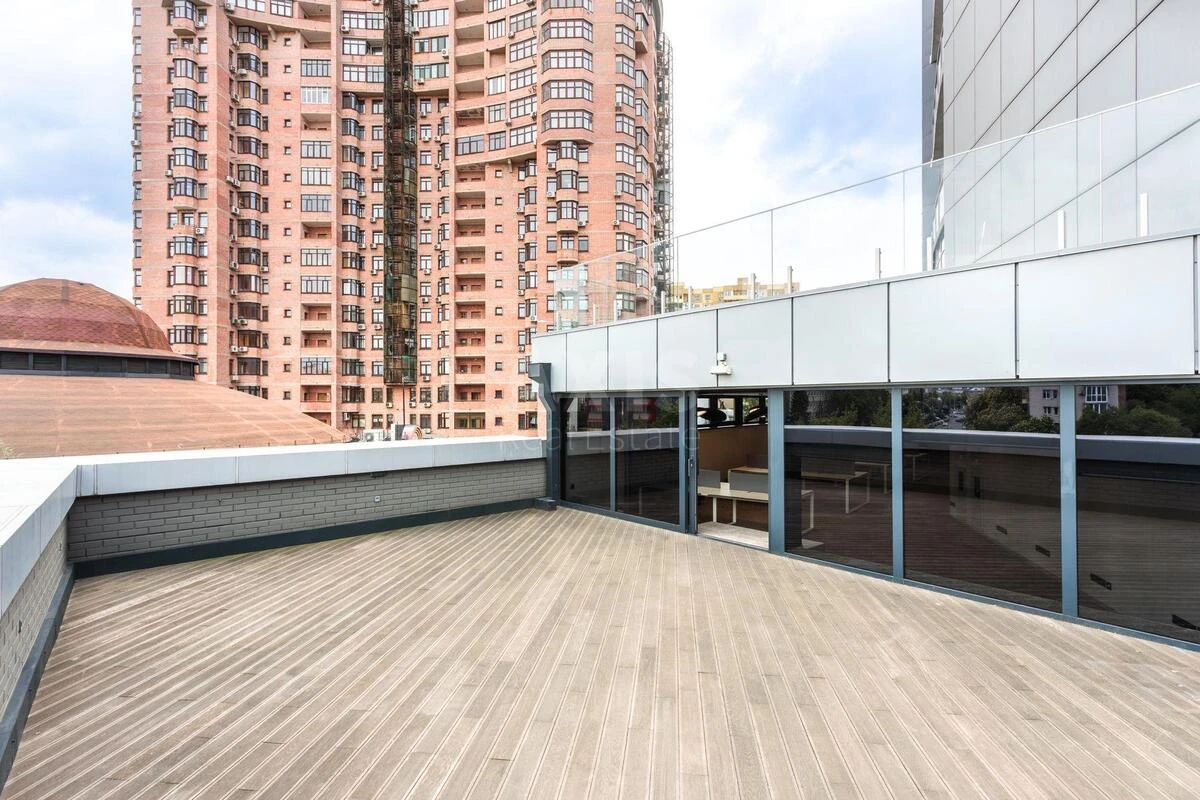 Office vul. Jevgena Konoval'cja 36Д, 345m26749310