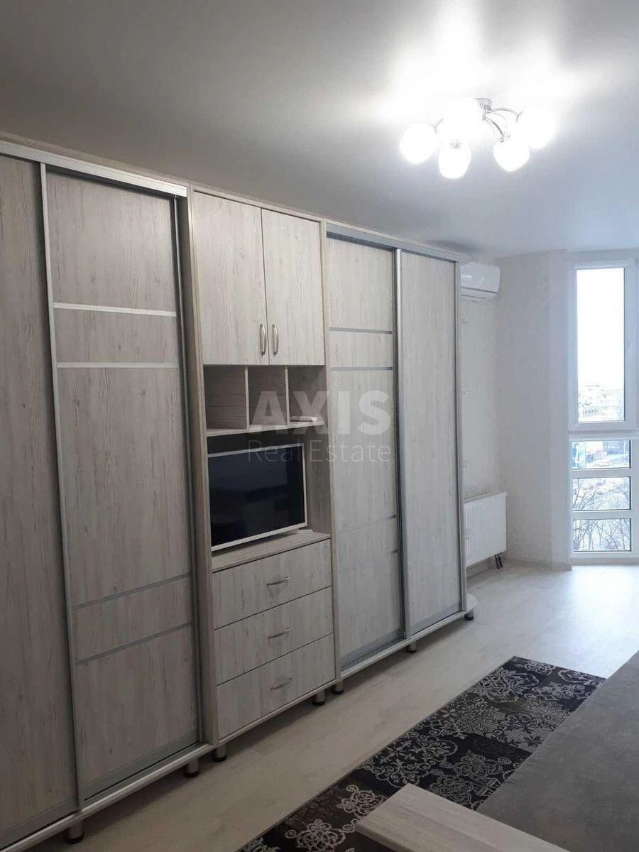 1k apartment vul. L'vivs'ka 15708452