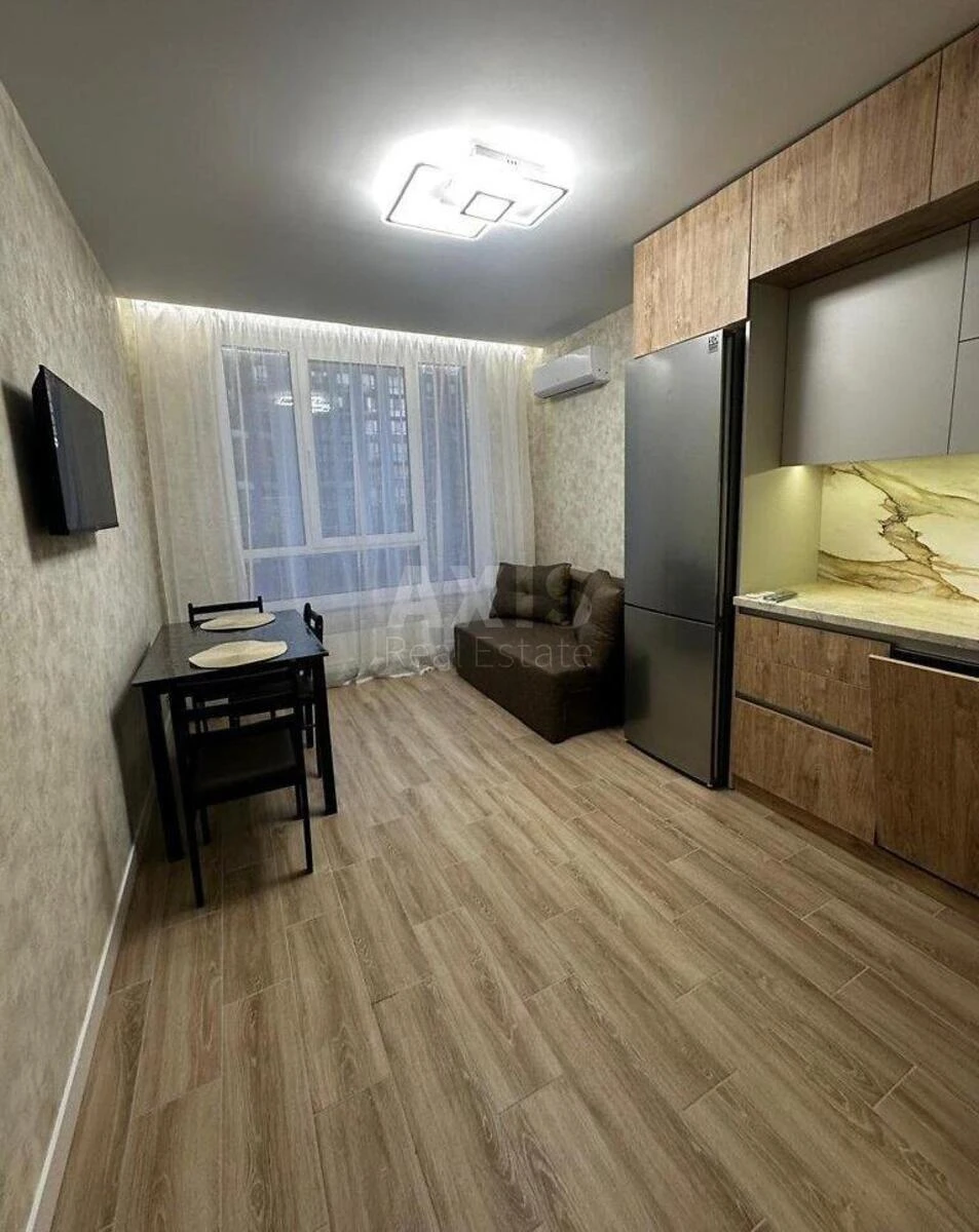 1k apartment pr-t Yevropeyskoho Soyuzu 53/46663330