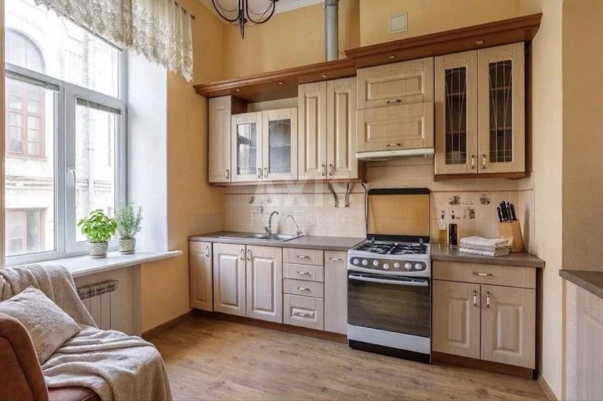 3k apartment vul. Naberezhno-Hreshhatyc'ka 771317