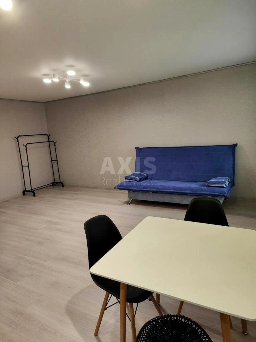 1k apartment vul. Degtjarivs'ka 28632862