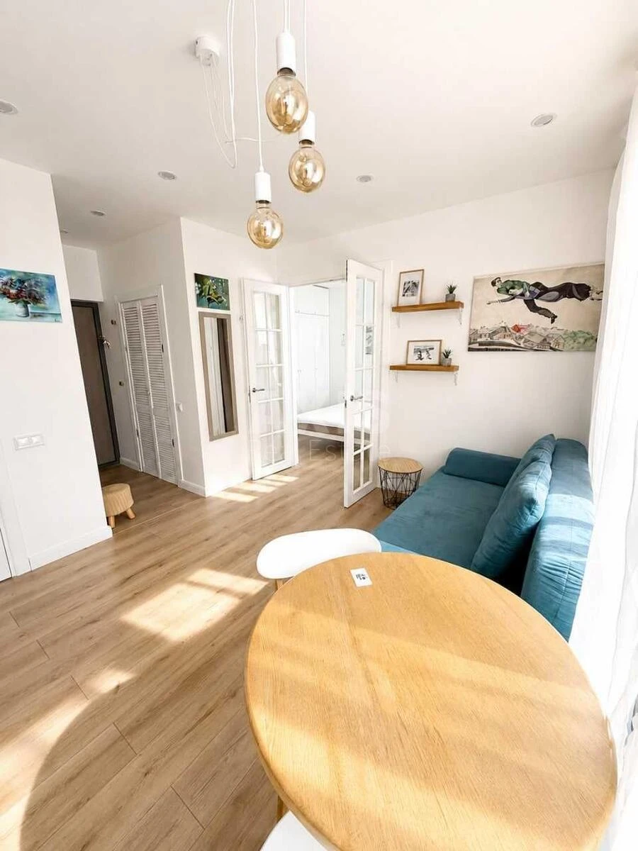 1k apartment vul. Saljutna 2Б718601