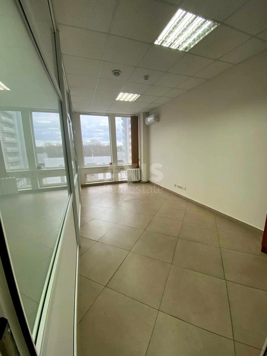 Office vul. Lypkivs'kogo Vasylja Mytropolyta 45, 172m2657393