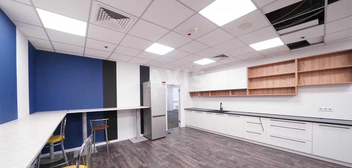 Office vul. Fizkul'tury 28, 390m2673216