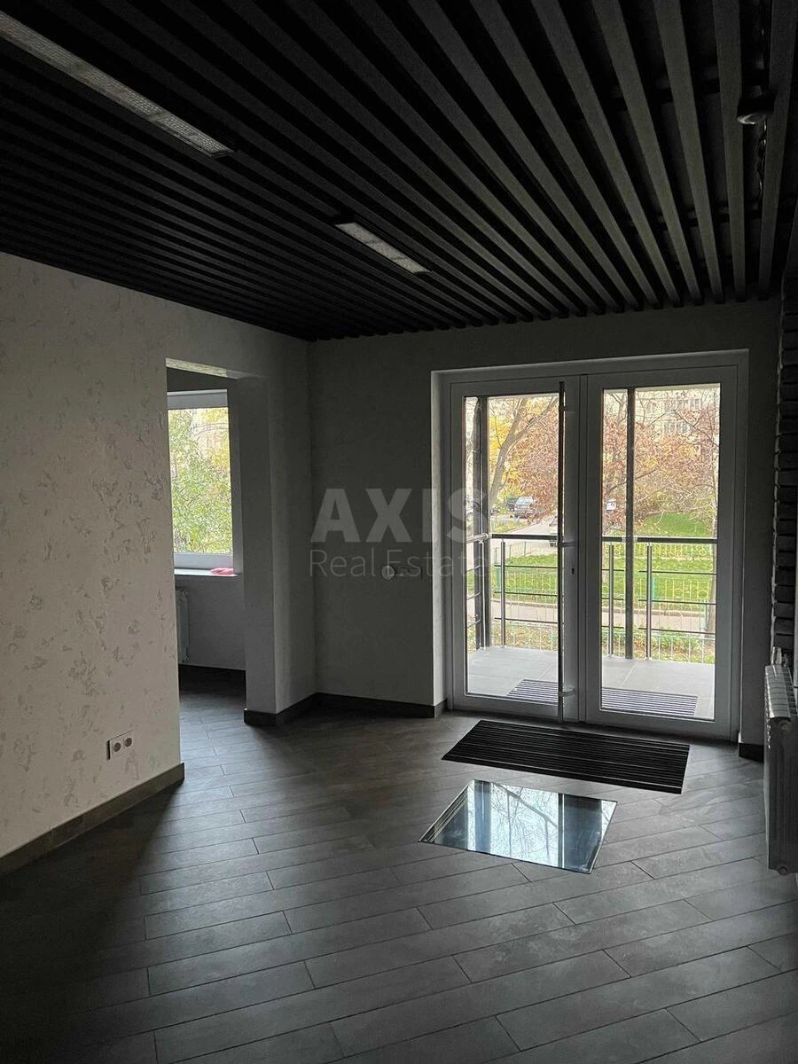 Trade object vul. Gajdaj Zoi' 12/10, 35m2674274